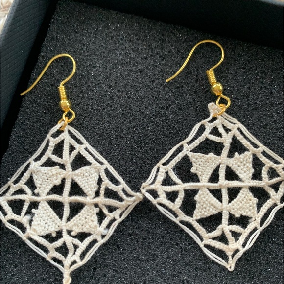 Hand Crafted Lace Earrings - Picture 2 of 2